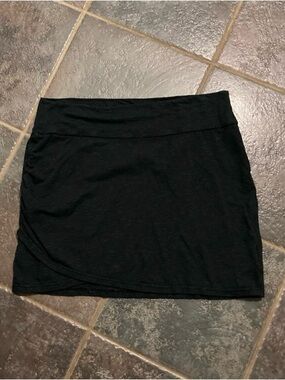 Columbia Black Mini Cotton Skirt. Women’s  Size M